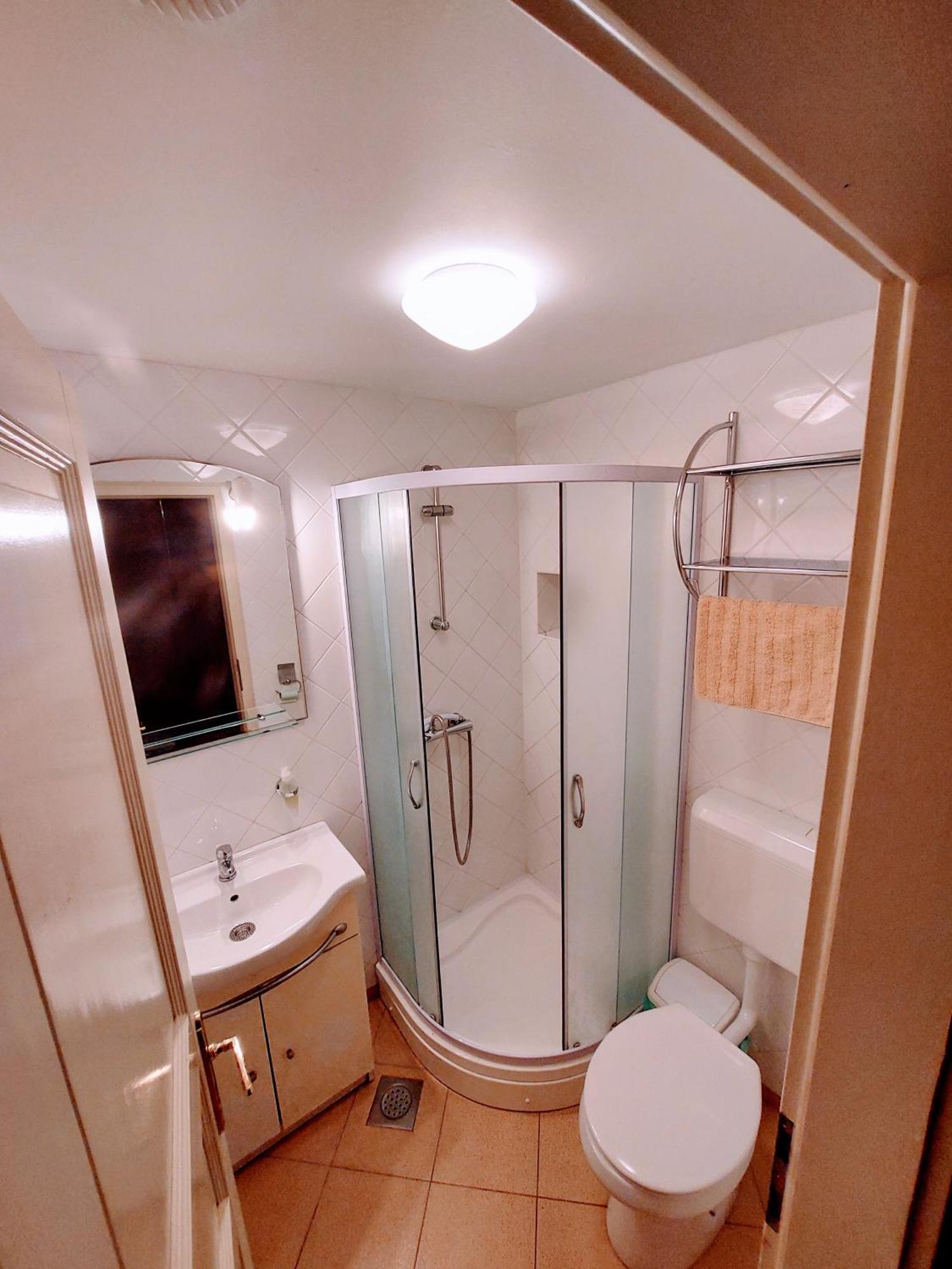 Apartment Valetovi Štanjel Rom bilde